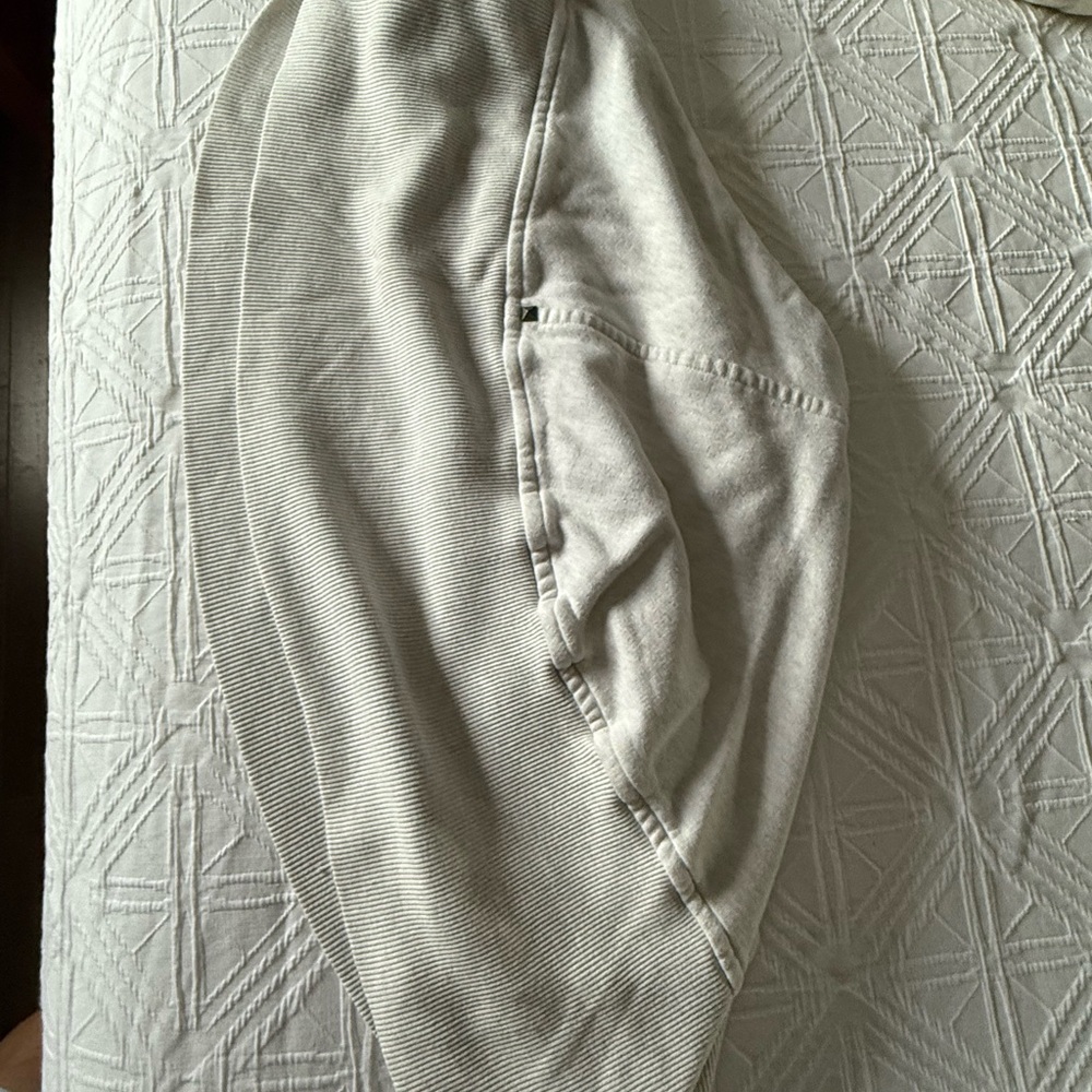 Aritzia Gray Sweater